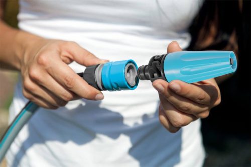 Egyenes állítható öntöző a BASIC CELLFAST kerti tömlőhöz