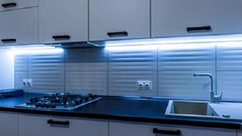 LED szalag 12V 24W 300LED 2835 Hideg 8mm 5m ECOLIGHT