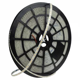   LED szalag SMD 2835 9.6W/m 600lm/m 120LED/m 12V 3000K Melegfényű IP63 Tekercs 25m Ecolight