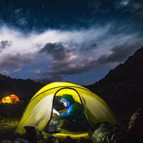 Banki energiatároló Powerbox hordozható mobil erőmű 1000W Premium KOBI