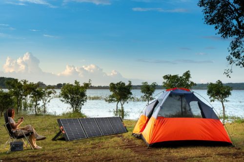 Napelemes fotovoltaikus akkumulátoros panel hordozható összecsukható napfényszóró 300 W KOBI