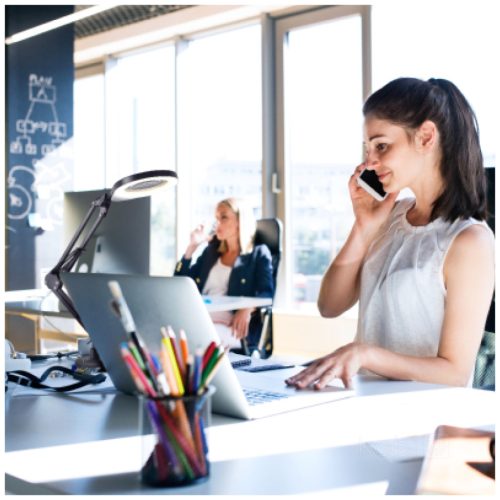 LED asztali lámpa 10W 500lm CCT 180° újratölthető fekete nagyítóval Kobi