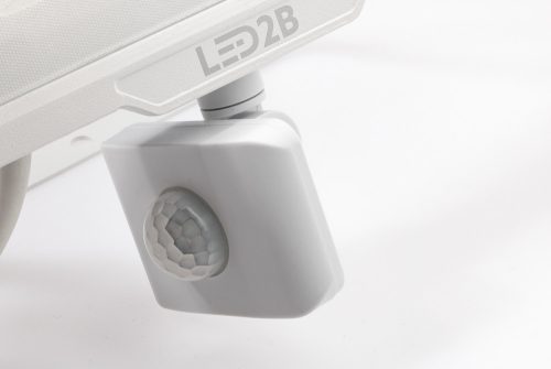 LED reflektor 30W 2400lm 6000K IP44 fehér LED2B KOBI MHC mozgásérzékelővel