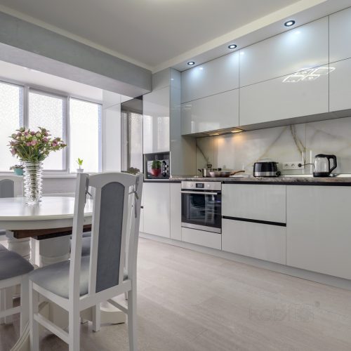 Süllyesztett GU10 halogén spotlámpa, fekete, kerek, Kobi