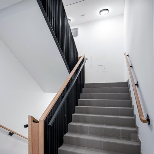 LED fürdőszobai mennyezeti lámpa, felületre szerelhető, 12W, 1140lm, 4000K, 120°, fekete, IP65, Nairos Kobi