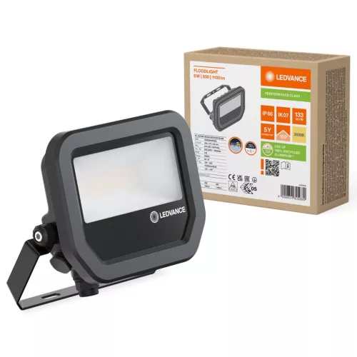 LED reflektor 8W 1100lm 3000K IP66 fekete LEDVANCE reflektor
