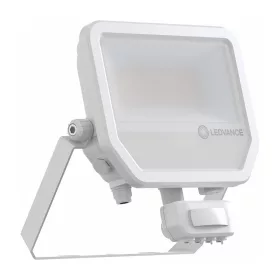   LED-es reflektor 41W 5500lm 3000K IP65 fehér mozgásérzékelővel LEDVANCE reflektor