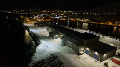 LED reflektor kültéri spotlámpa 300W 41100lm 4000K IP65 fekete reflektor Ledvance