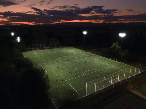 LED-es reflektor kültéri reflektorfény szabályozható 900W 121000lm 5700K IP66 szürke reflektor Ledvance