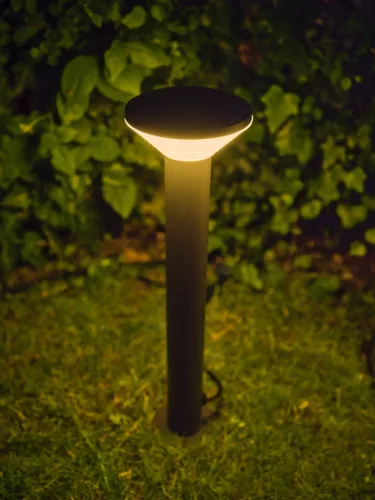 Kerti lámpa kültéri álló napelemes polár 2W 140lm 3000K IP44 szürke Endura Ledvance