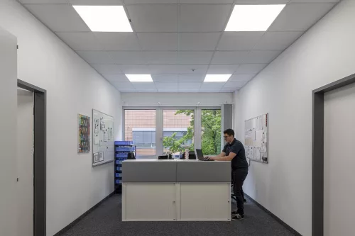 LED panel mennyezeti lámpatest 33W 4320lm 3000K meleg fehér 60x60cm Comfort Ledvance