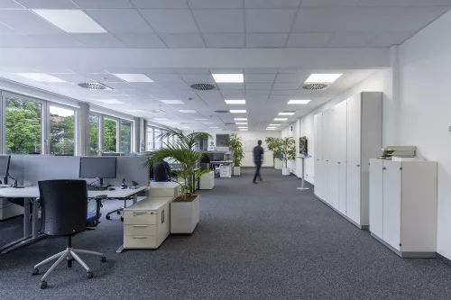 LED Panel Irodai Mennyezeti Lámpa 28W 3640lm 3000K Meleg Fehér 60x60cm UGR19 Comfort Ledvance