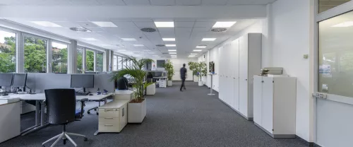LED Panel Irodai Mennyezeti Lámpa 28W 3640lm 4000K Semleges Fehér 60x60cm UGR19 Comfort Ledvance