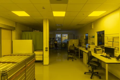 LED Panel Irodai Mennyezeti Lámpa 33W 4320lm 3000K Meleg, Szabályozható, Felületre Szerelt, Süllyesztett, Fehér 60x60cm UGR19 Comfort Ledvance