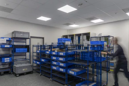 LED Panel Irodai Mennyezeti Lámpa 28W 3640lm 4000K Semleges Fehér 62x62cm UGR19 Comfort Ledvance