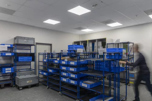 LED Panel Irodai Mennyezeti Lámpa 28W 3640lm 4000K Semleges Fehér 62x62cm UGR19 Comfort Ledvance