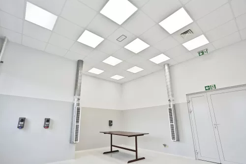 LED Panel Irodai Mennyezeti Lámpa 33W 3630lm 4000K Semleges, Szabályozható Felületre Szerelt Süllyesztett Fehér 62x62cm UGR19 Compact Ledvance