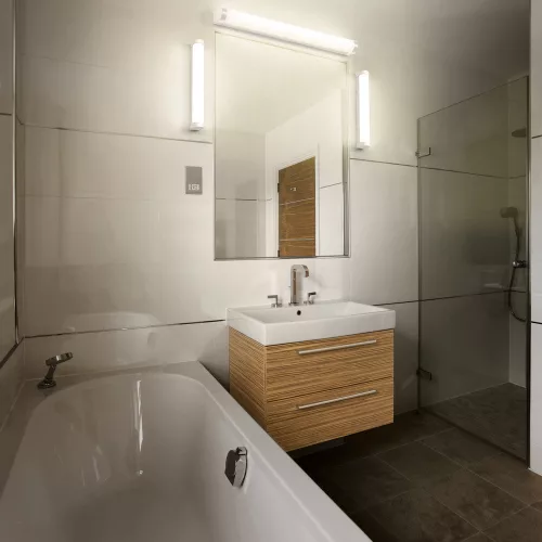 LED Fürdőszobai Lámpa Fali Világítás Tükör Felett Szabályozható 9W 900lm CCT Fehér IP44 40cm Obris Ledvance