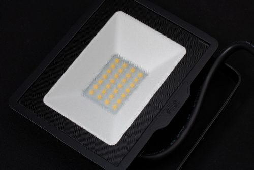 LED REFLEKTOR 50W 4250lm 4000K IP65 Fekete PILA Ledinaire BVP007