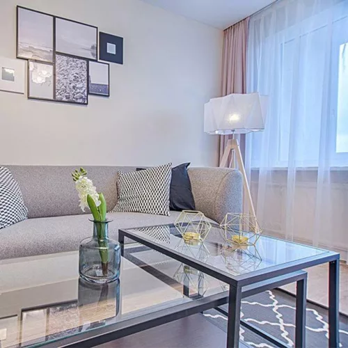 LED izzó E14 P45 6.5W = 60W 806lm 6500K Cold LEDVANCE