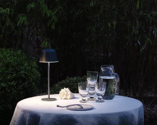 LED kültéri asztali lámpa újratölthető, szabályozható 2,5 W 200 lm 2700/4000/6500K IP54 szürke Endura Ledvance