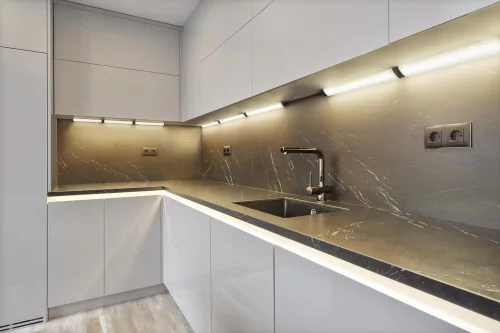 LED Szekrény alatti lámpa Mozgásérzékelővel 5W 320lm CCT Szabályozható Fekete 35cm Lineáris Szög Ledvance