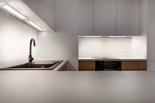 LED Szekrény alatti lámpa Mozgásérzékelővel 8W 640lm CCT Szabályozható Fehér 30cm Lineáris Él Ledvance