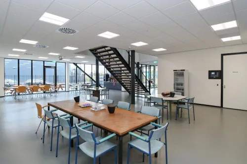 LED panel mennyezeti lámpatest 36W 5040lm 4000K semleges fehér felületre szerelhető süllyesztett 62x62cm Protect Ledvance