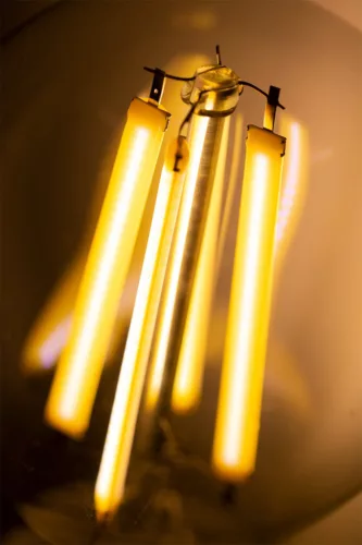 E27 ST64 LED izzó 6W = 50W 660lm 2200K 360° LUMILED izzószál