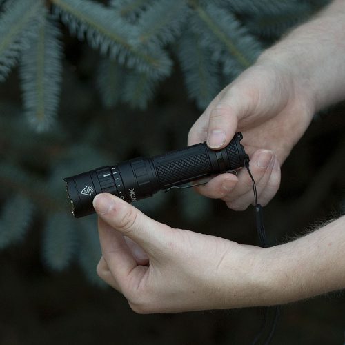 Taktikai LED zseblámpa keresőlámpa USB Erőteljes újratölthető IP65 PRO VA0077 VAYOX