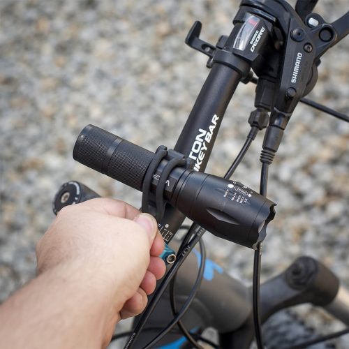 Univerzális kerékpár kormányrúdtartó VAYOX kerékpáros zseblámpához