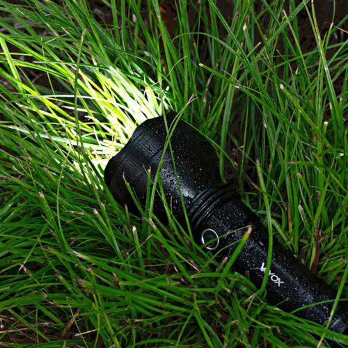 LED taktikai zseblámpa Erőteljes újratölthető USB-C 20W 1900lm IPX6 VAYOX