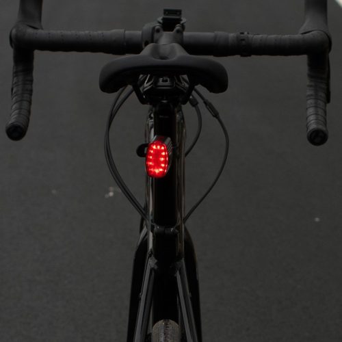 Piros hátsó kerékpáros zseblámpa USB-C 6 üzemmód ERŐS IP66 VAYOX