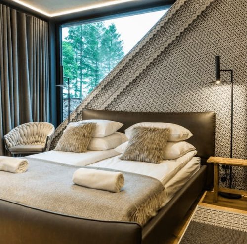 HAT LED állólámpa 3W 3000K 166cm kapcsoló Scandinavian Black Light Prestige