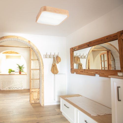 Mennyezeti lámpa LED GASPAR 4xE27 Négyzet alakú fa LD-PD-11.2 Lamkur