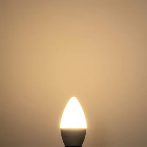 E27 B35 LED izzó 2.5W = 25W 249lm 3000K Meleg 180° LUMILED