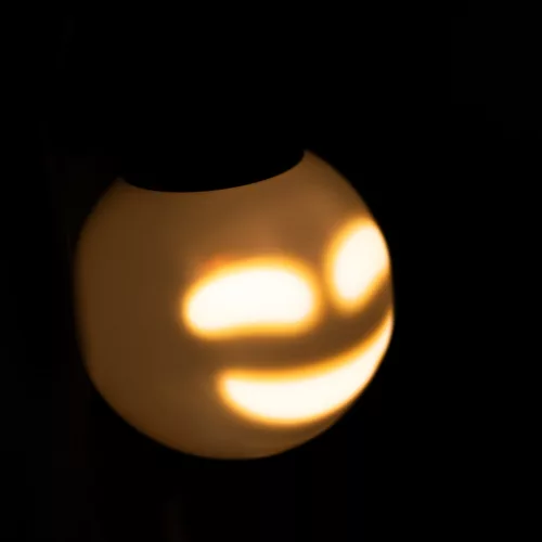 Karácsonyi füzér 8x LED elemes, dekoratív, hóemberek, szellemek, 4,33 m, játszó, fehér + USB C