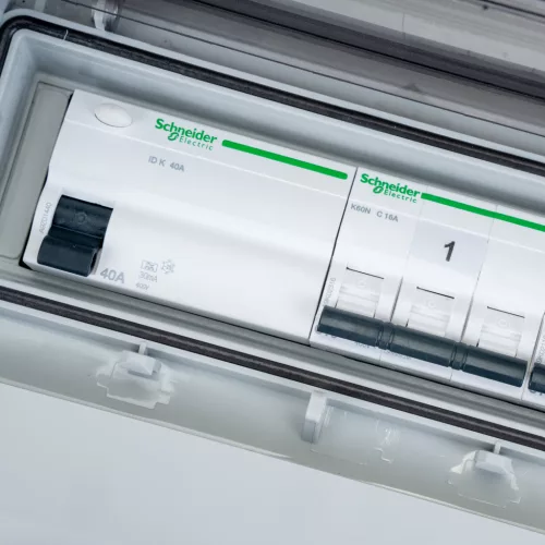 Elektromos elosztószekrény biztosítékokkal LUMIBOX3 LAGO 10M 16A/5P 400V 2x230V Schuko Lumiled