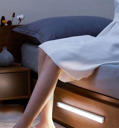 LED szekrény alatti lámpa bútorcsík 3W 4500K 30cm mozgásérzékelővel ezüst