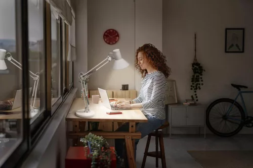 Iskolai asztali rajzlámpa LED lámpatest, dimmelhető, 9W 3000K meleg fényű 617lm, fehér Office Line Osram
