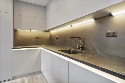 Felületre szerelhető LED panel mozgásérzékelővel, dimmelhető, 7.5W 3000-6500K CCT 480lm, fekete LINEAR Osram