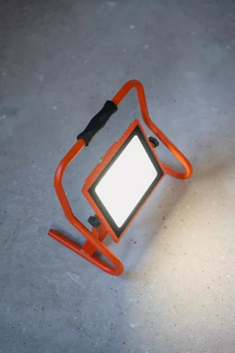 Kültéri LED reflektor akkumulátoros 30W 4000K semleges fehér 2400lm narancssárga IP44 Worklights Osram