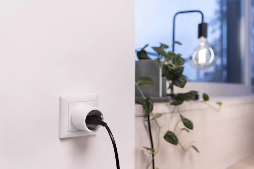 Okos konnektor fogyasztásmérő 2300W fehér Osram SMART+ WiFi Matter