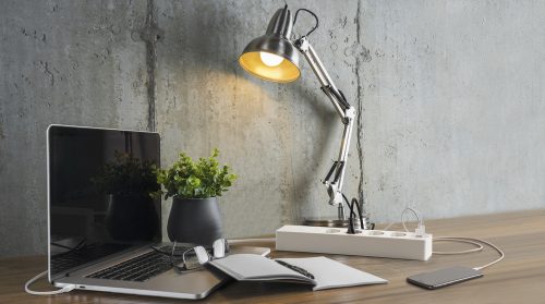 Osram SMART+ WiFi Matter EU 3680W-os intelligens elosztó hosszabbító be-/kikapcsolóval