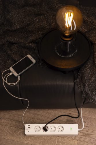 Osram SMART+ WiFi Matter EU 3680W-os intelligens elosztó hosszabbító be-/kikapcsolóval