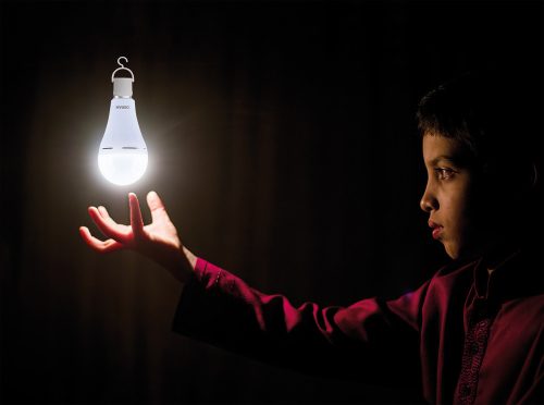 Újratölthető LED izzó A60 E27 8W = 60W 806lm 4000K Semleges 180° Vészvilágítás ÚJRATÖLTHETŐ LÁMPÁK Osram