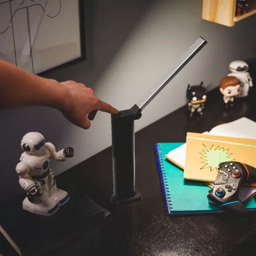 LED Asztali lámpa Asztal AMBER 5W 4000K Dimmelhető USB Fekete PHILIPS