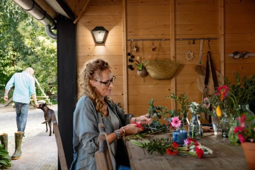 Kerti LED lámpa homlokzati fali lámpa ALPENGLOW myGarden E27 IP44 Lámpás fekete PHILIPS