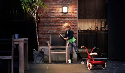 Kerti LED fali lámpa homlokzat STOCK IR myGarden 6W 2700K IP44 mozgás- és szürkületérzékelővel, antracit PHILIPS