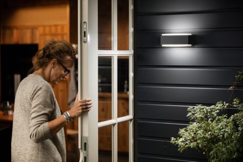 Kerti LED-es lámpa homlokzati fali lámpa STRATOSPHERE 3,8W 2700K meleg IP44 felül-alsó antracit PHILIPS